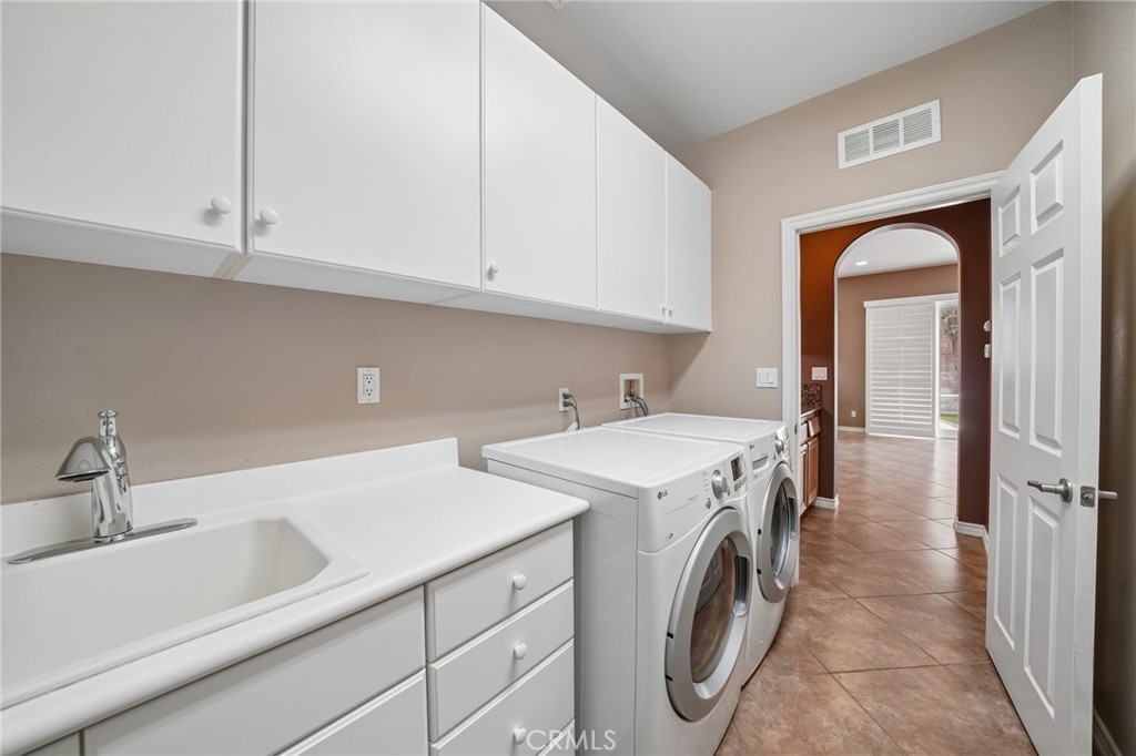 15590 Syracuse Lane Property Photo 20