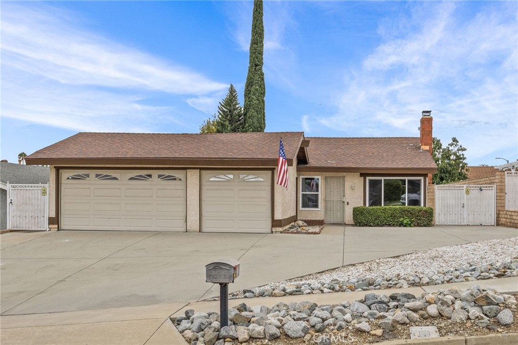 8028 Orangewood Drive Property Photo 1