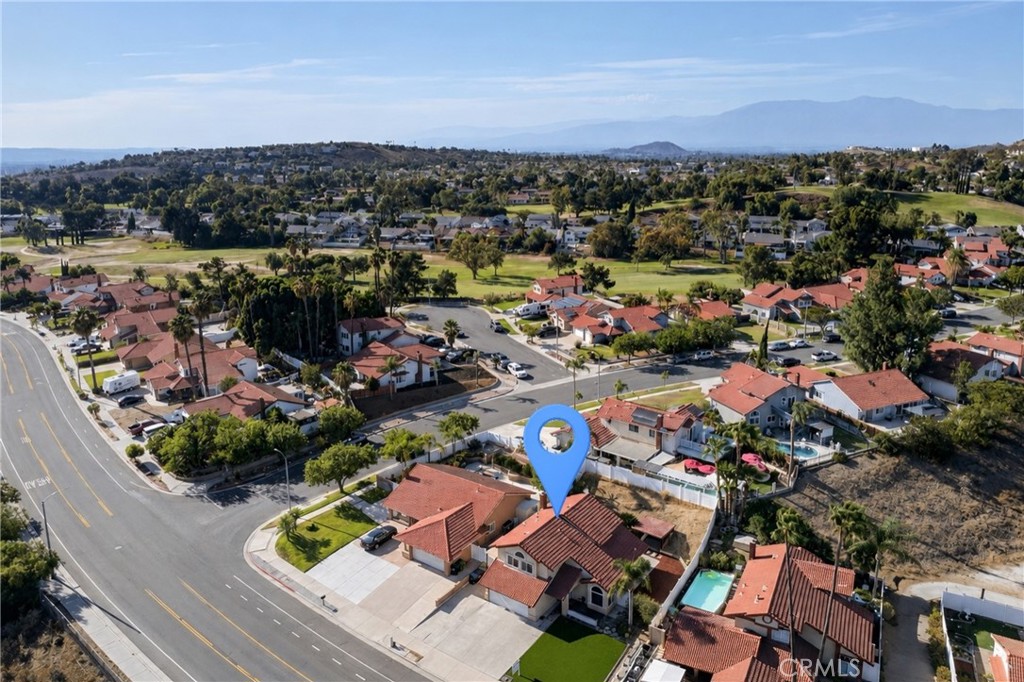 1503 Cresta Property Photo 3