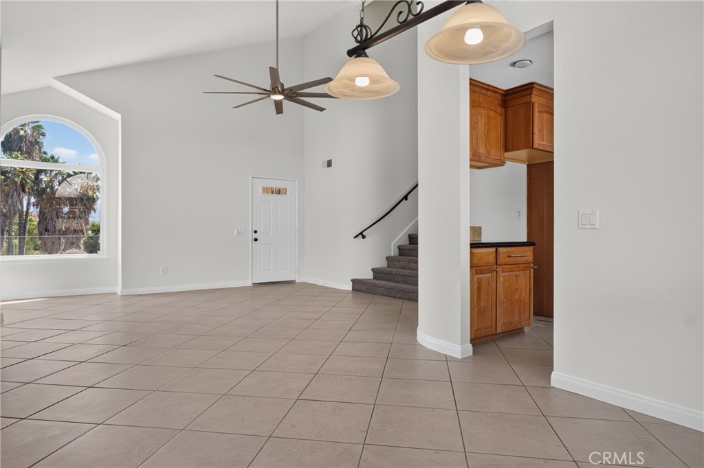 1503 Cresta Property Photo 4