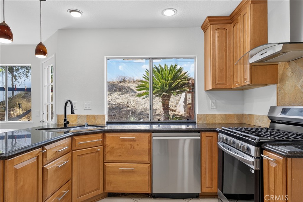 1503 Cresta Property Photo 6