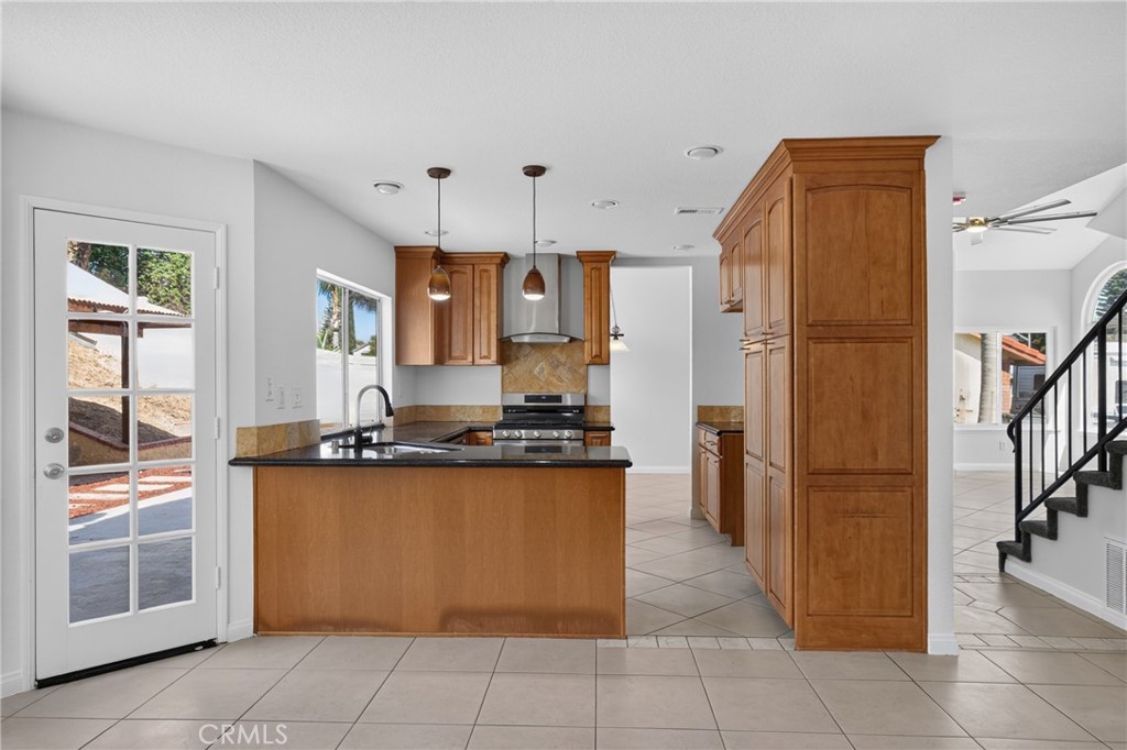 1503 Cresta Property Photo 8