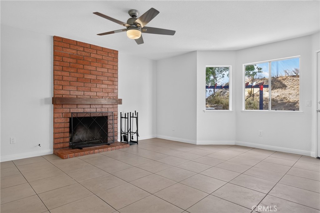 1503 Cresta Property Photo 9