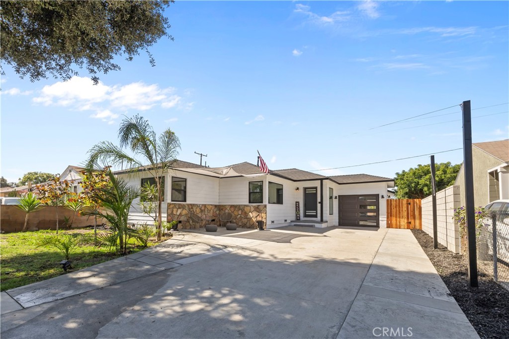 11412 Broaded St. Property Photo 2