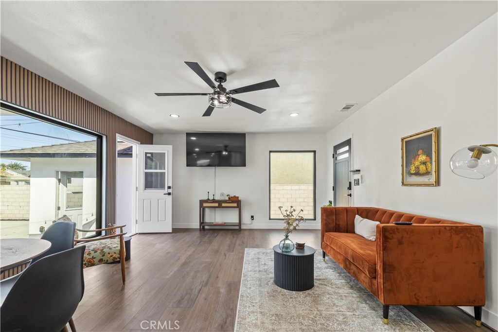 11412 Broaded St. Property Photo 9