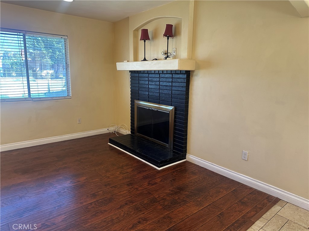 2174 W Lincoln Property Photo 10