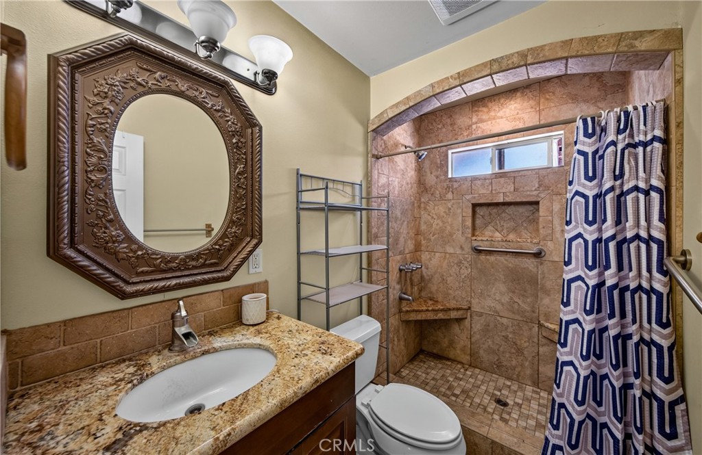 2174 W Lincoln Property Photo 27