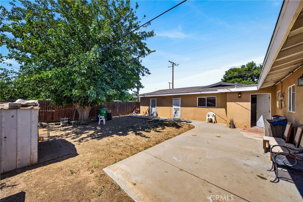 2174 W Lincoln Property Photo 30