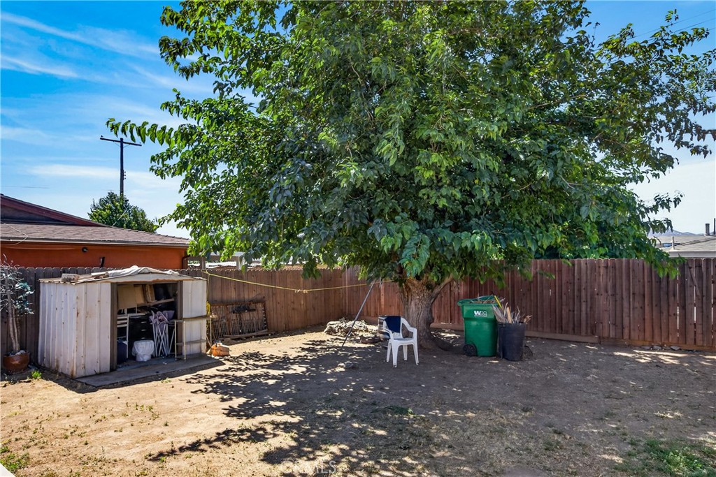 2174 W Lincoln Property Photo 31