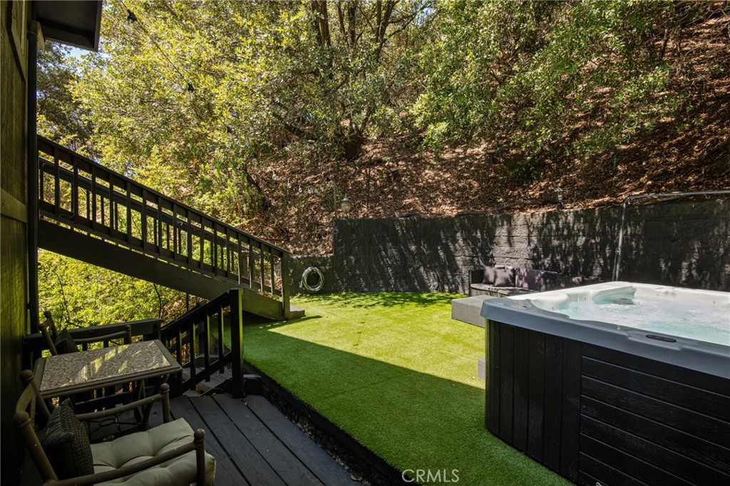 23594 Hillside Property Photo 18