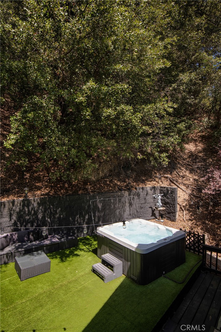23594 Hillside Property Photo 20