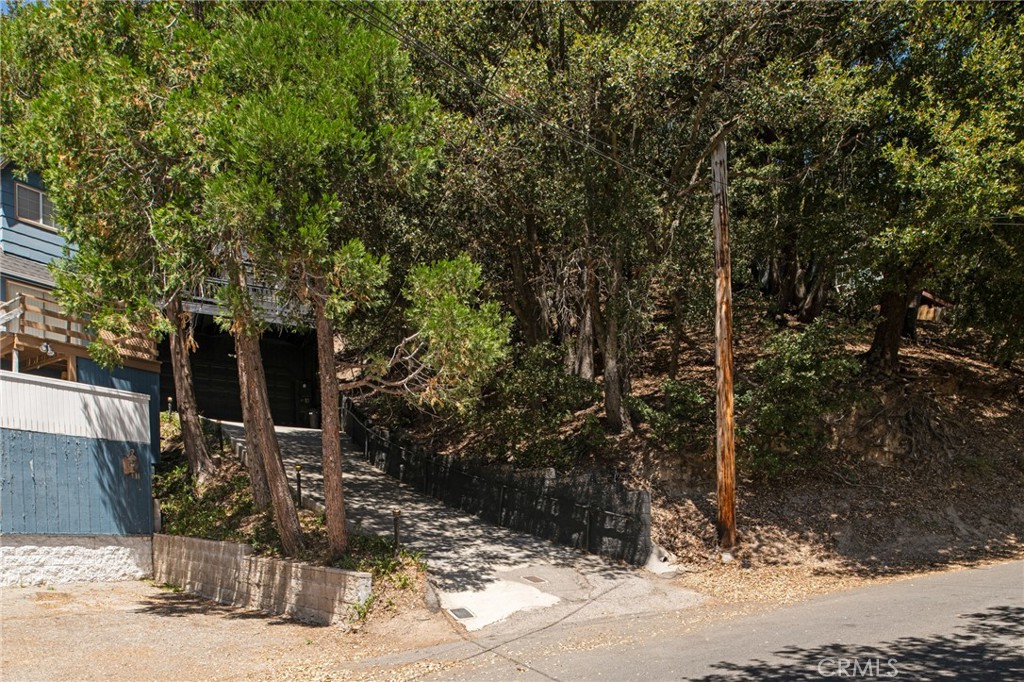 23594 Hillside Property Photo 22