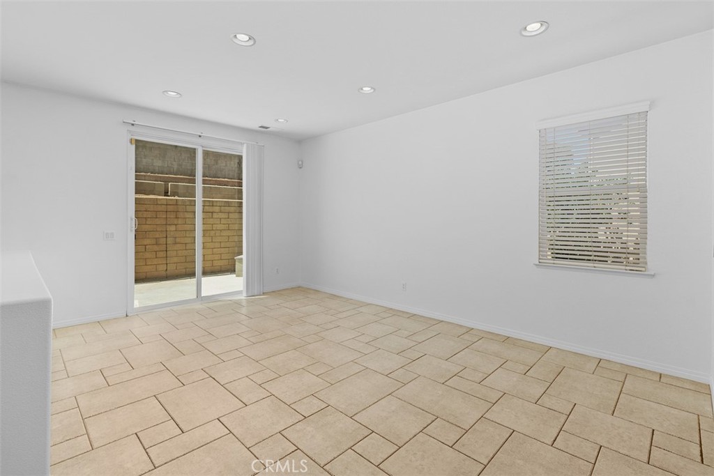 11303 Apple Canyon Lane Property Photo 9