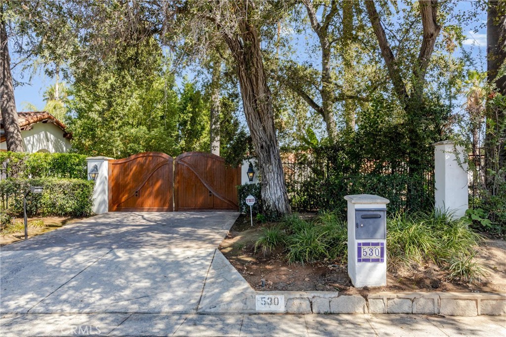530 W Sunset Property Photo 3