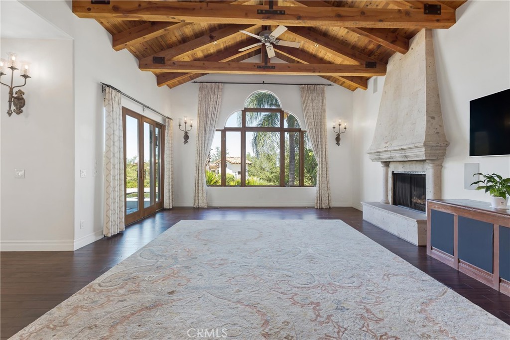 530 W Sunset Property Photo 10