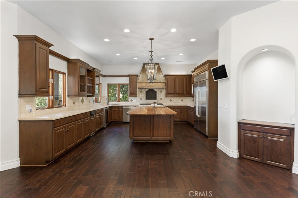 530 W Sunset Property Photo 14