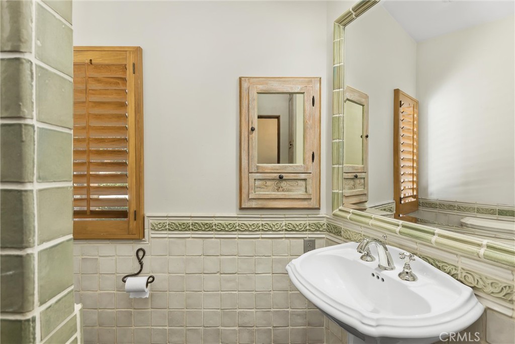 530 W Sunset Property Photo 18