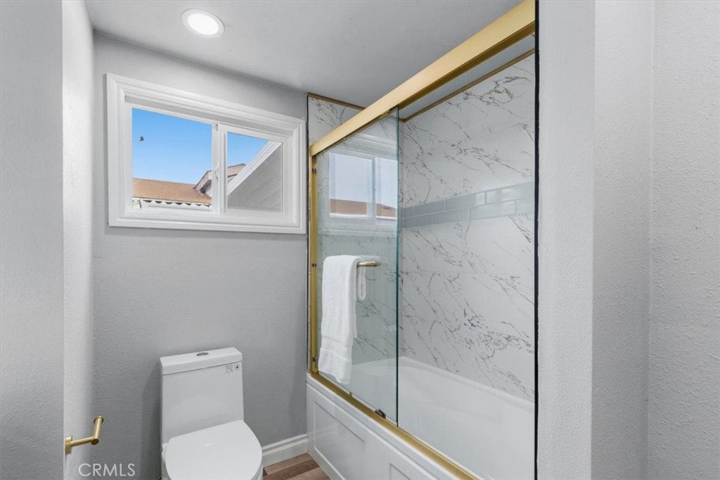 9080 Bloomfield Avenue 201 Property Photo 16
