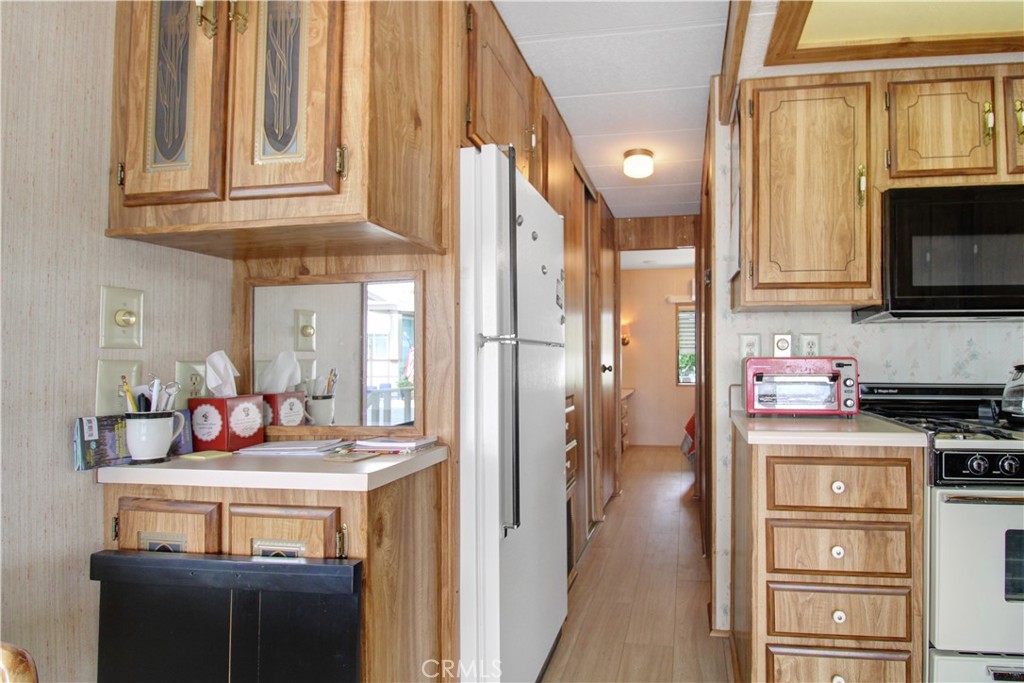 70201 Aurora Road 110 Property Photo 4