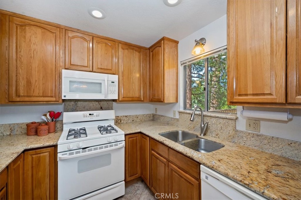 750 Grass Valley Property Photo 12