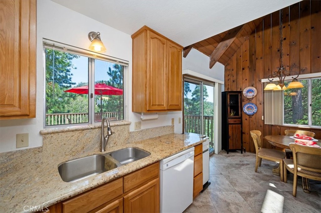 750 Grass Valley Property Photo 13