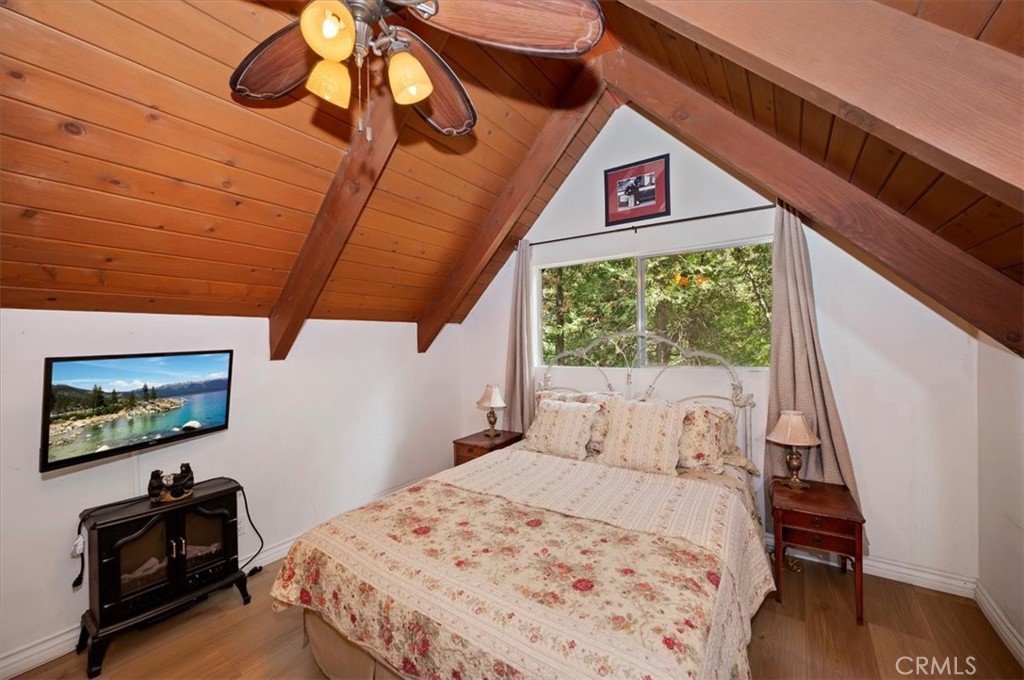 515 View Property Photo 14