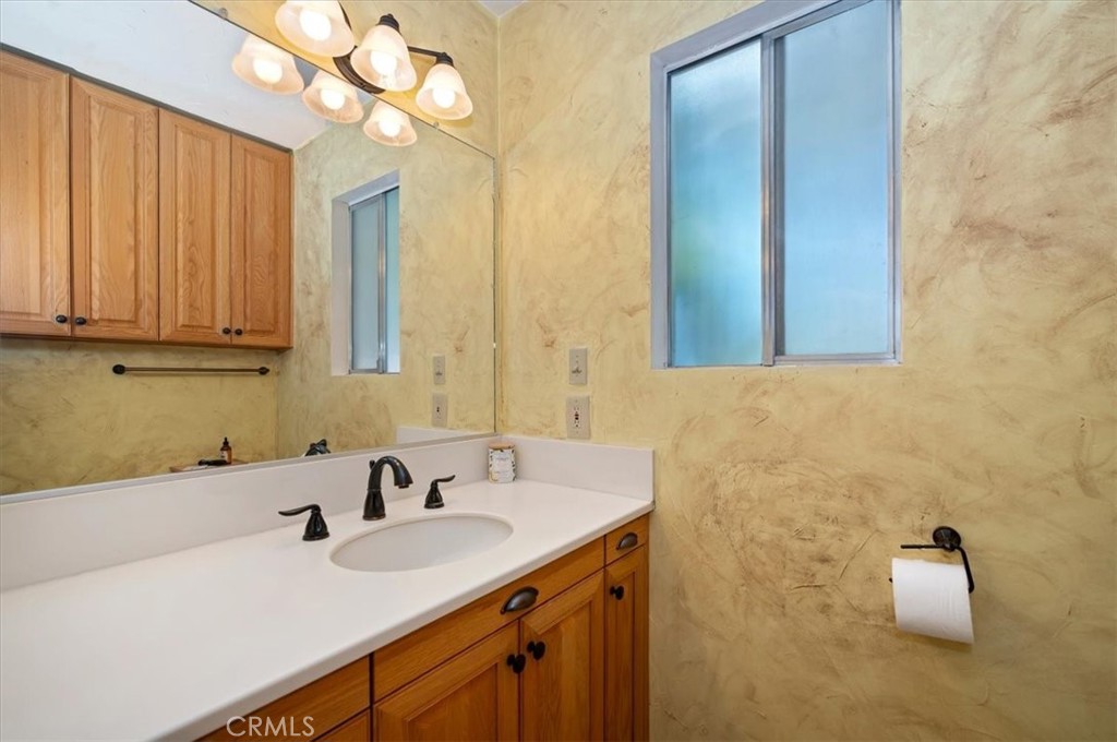 515 View Property Photo 22