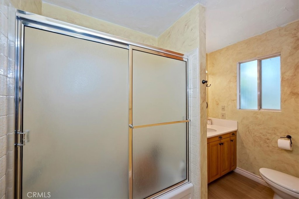 515 View Property Photo 23