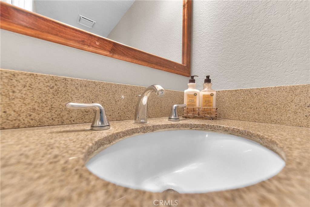 15549 Agate Drive Property Photo 18