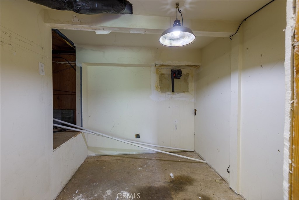 1384 Golden Rule Property Photo 34