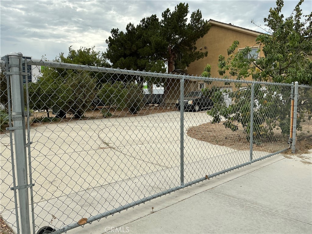 11250 Cypress Property Photo 9