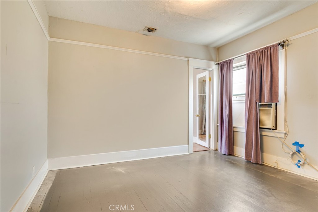 624 S Victoria Property Photo 10