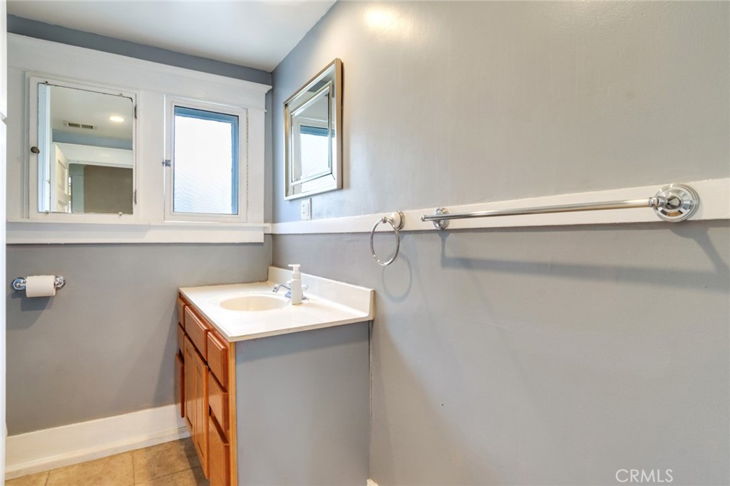 624 S Victoria Property Photo 11