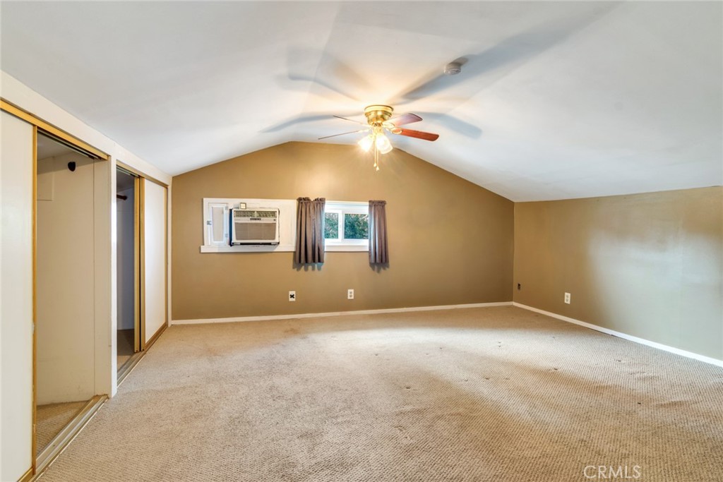 624 S Victoria Property Photo 15