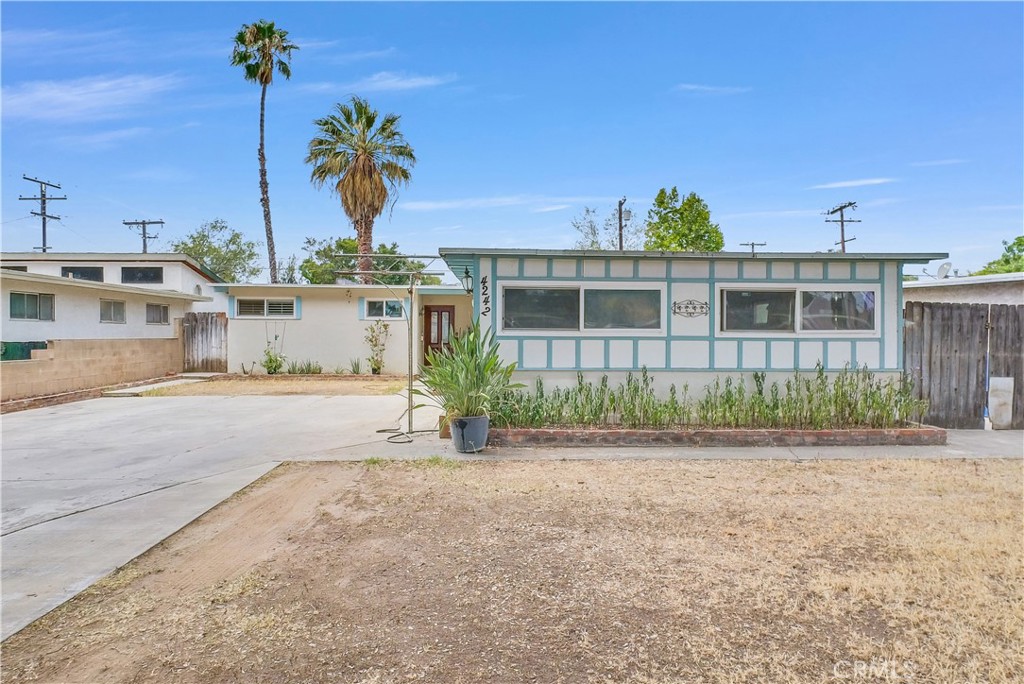4242 Eileen Property Photo 2