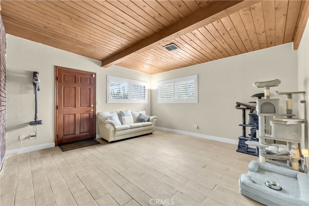 4242 Eileen Property Photo 7