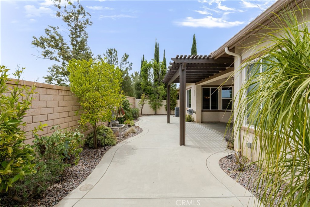 276 Mission Trail Property Photo 35
