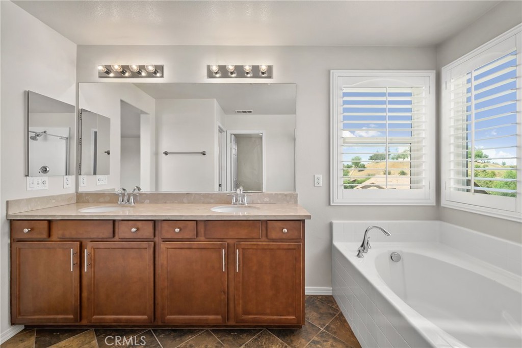 31801 Oak Wood Circle Property Photo 32