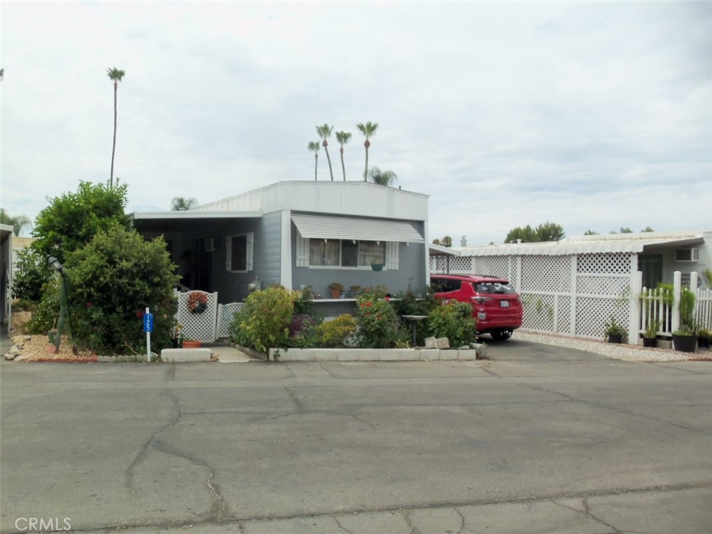 1600 S San Jacinto Avenue 125 Property Photo 1