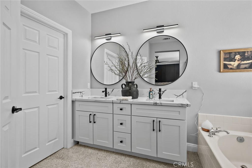 5526 Lincoln Property Photo 21