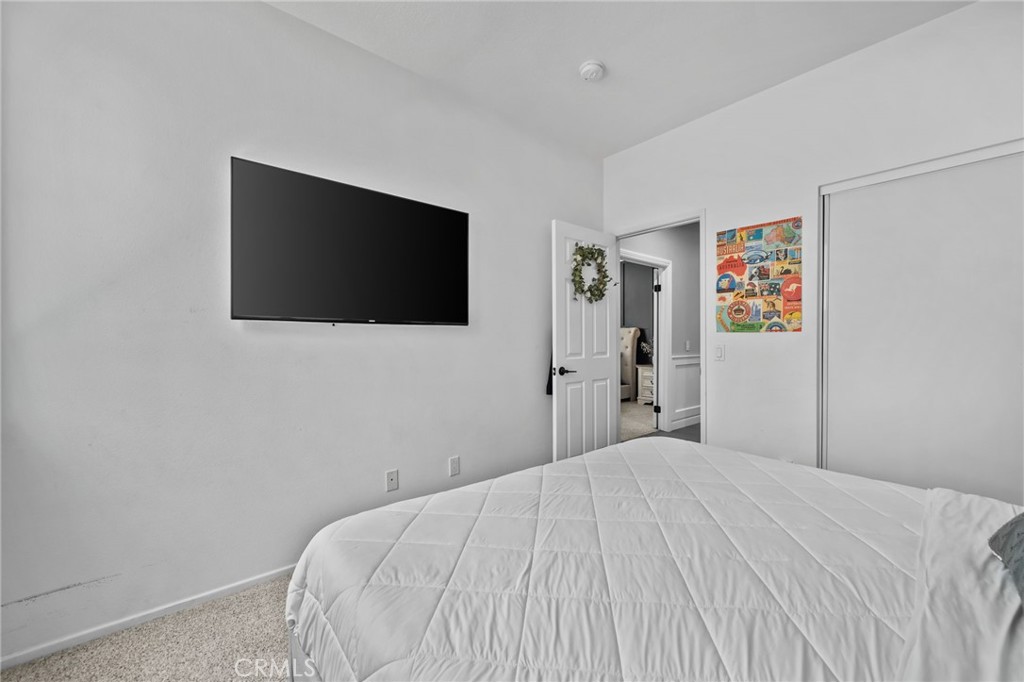 5526 Lincoln Property Photo 24