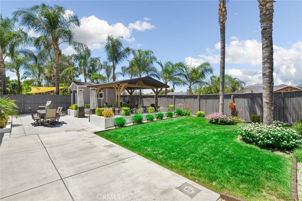 5526 Lincoln Property Photo 32