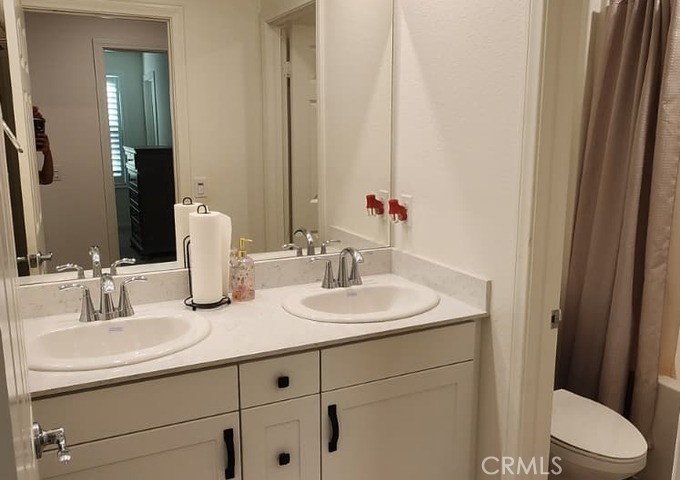 21288 Telegraph Property Photo 15
