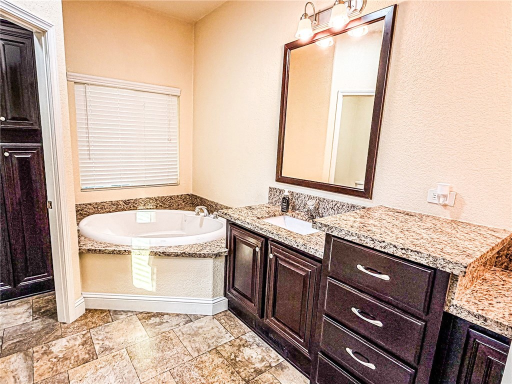 24720 Quail Run Property Photo 26