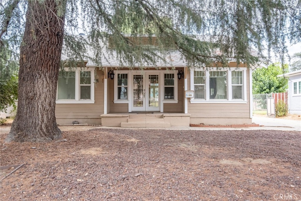 809 E Colton Property Photo 1