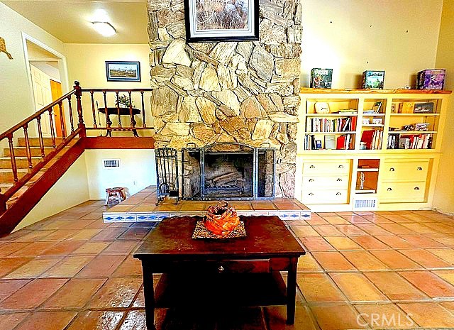 468 Zermatt Property Photo 4