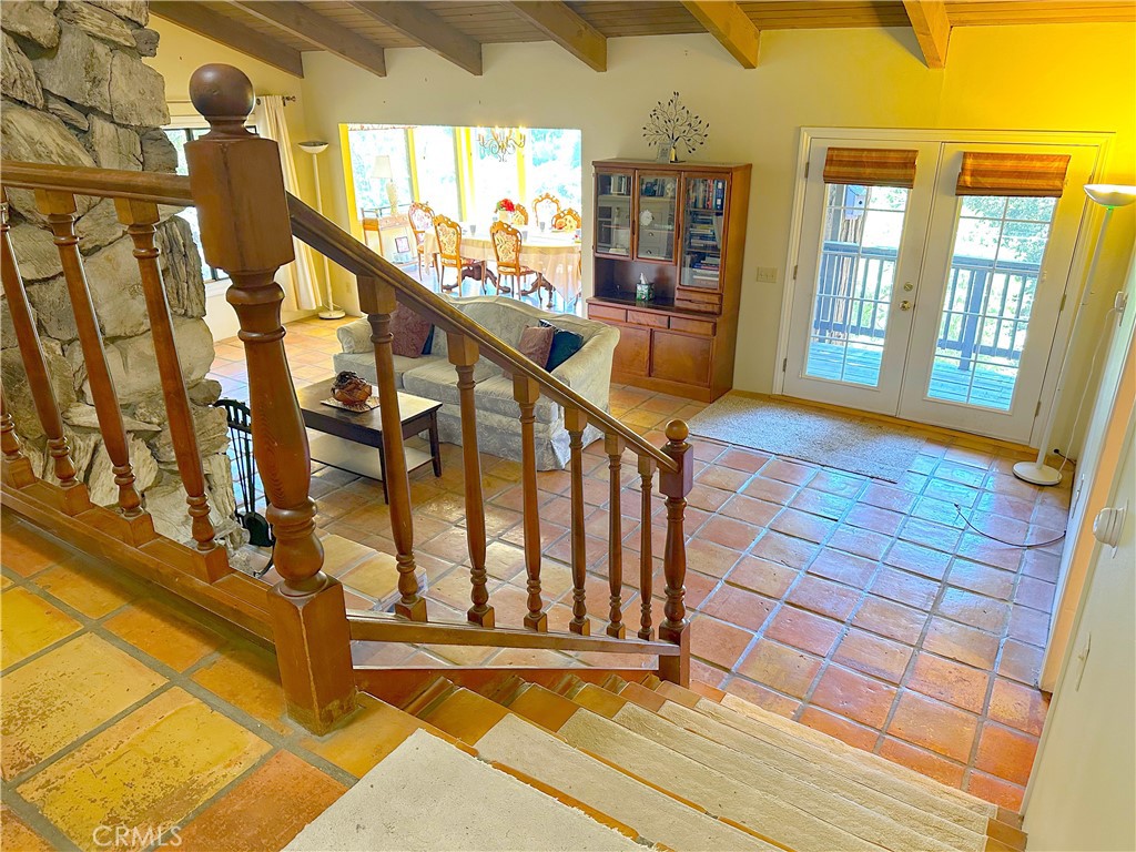 468 Zermatt Property Photo 15