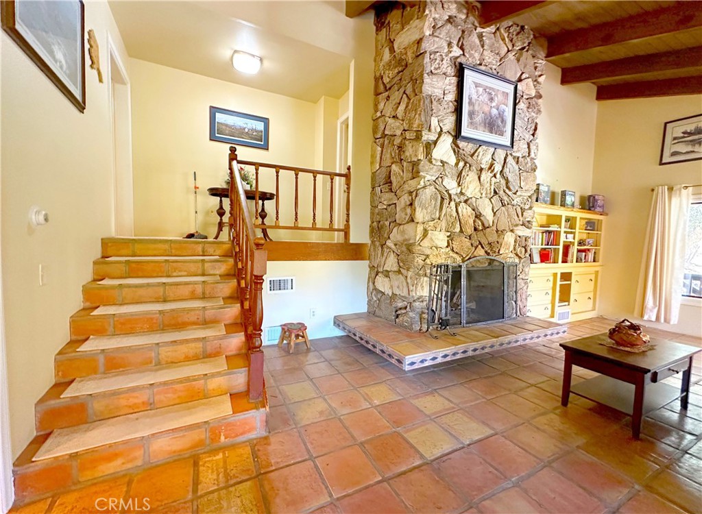 468 Zermatt Property Photo 16