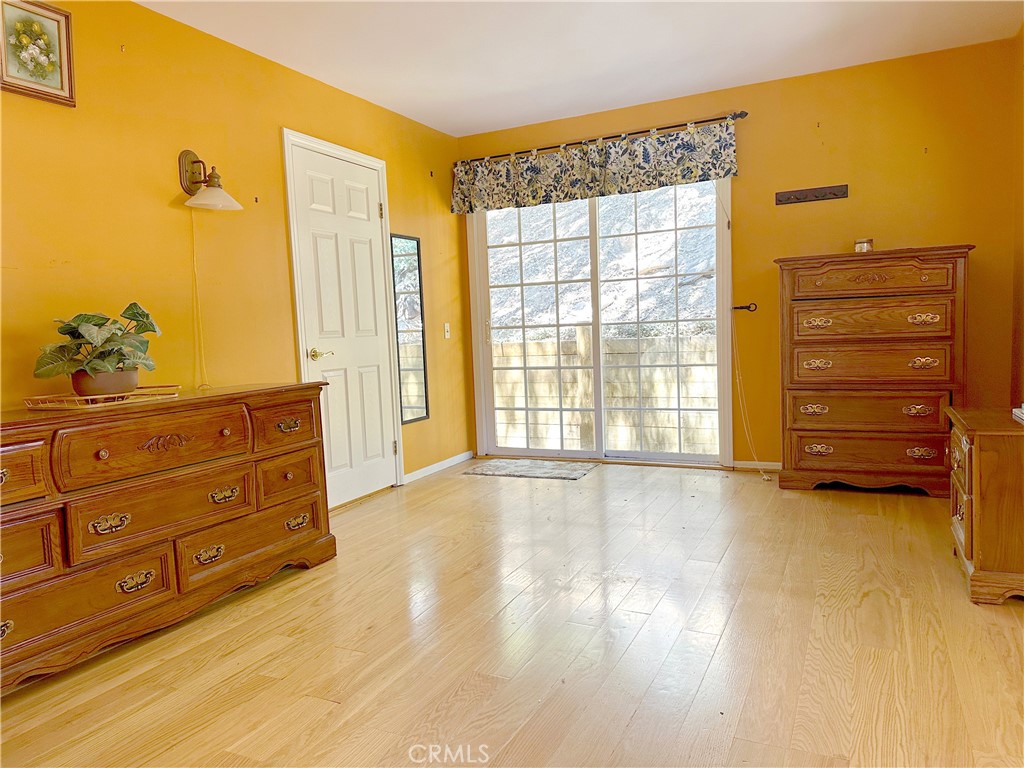 468 Zermatt Property Photo 18
