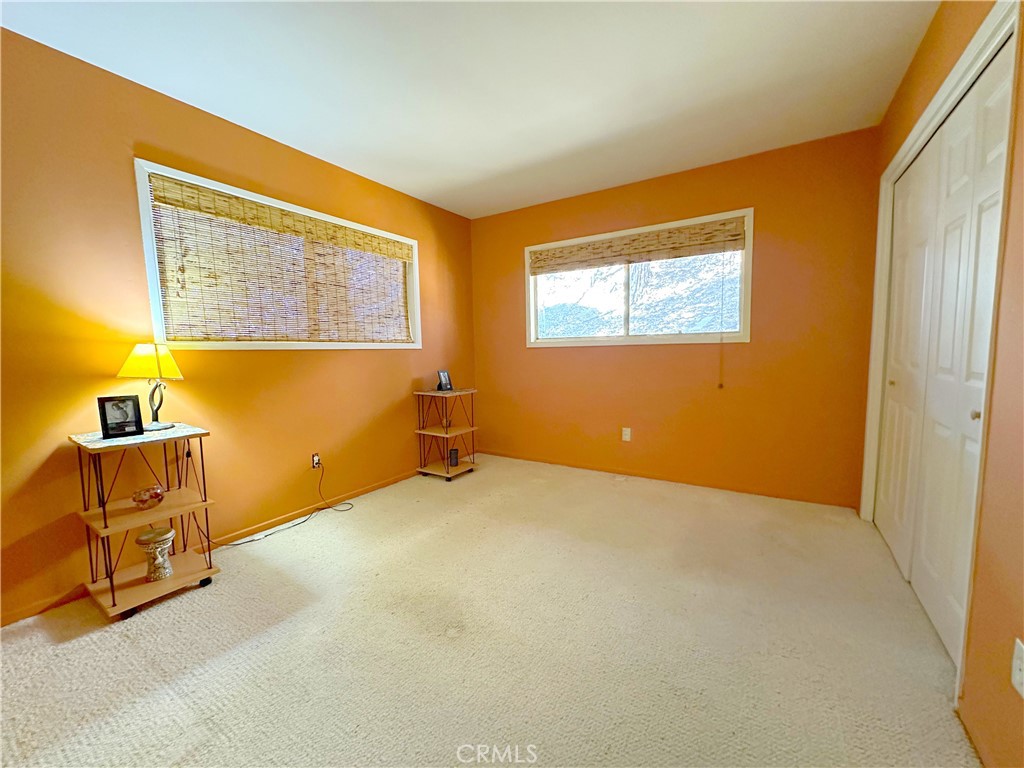 468 Zermatt Property Photo 22